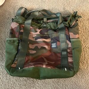 Herschel supply company should bag